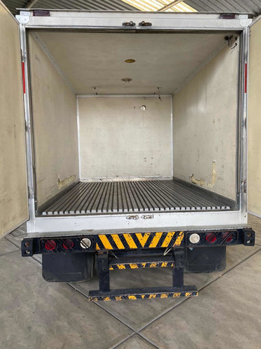 Imagen 8 de 13 de Isuzu Elf 400 2007 Caja Termica