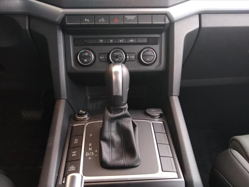 Imagen 8 de 15 de Volkswagen Amarok Highline V6 Automatica 2022 0km Stock!! Cm