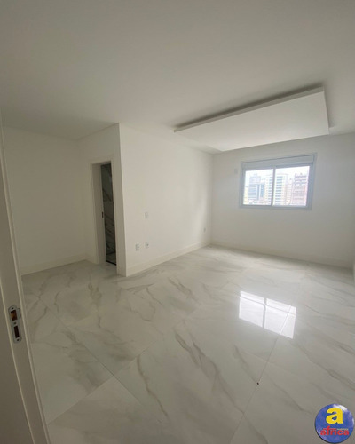 Imagem 24 de 28 de Excelente Apartamento 4 Suítes Sendo 1 Master Com Hidro, 3 Vagas De Garagem Na Meia Praia Em Itapema/sc - Imobiliária África - Ap00823 - 70285324