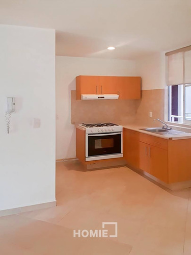 Imagen 2 de 12 de Departamento A 1 Calle De Estación Del Metro; Bien Iluminado, 4 Piso., 8662