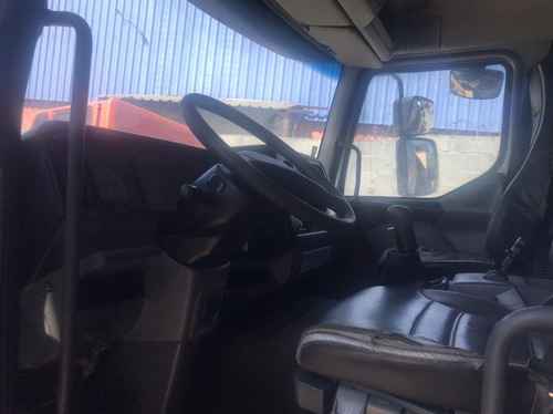 Volvo Vm 260 8x2