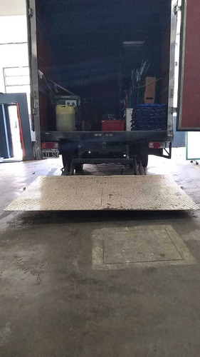 Mercedes Bez 710 710