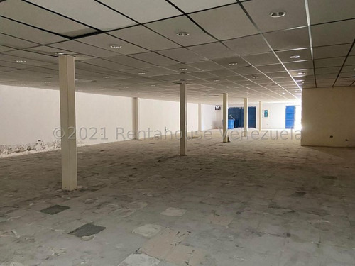 Imagen 11 de 16 de Venta Local Los Dos Caminos 22-13536-y Ymanol Elizalde 0414-3227631