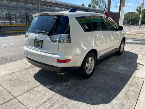 Imagen 5 de 12 de Mitsubishi Outlander