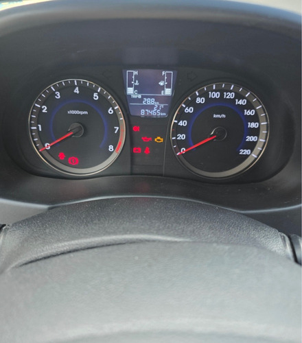 Hyundai I25 1.6