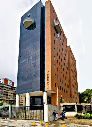 En Venta Oficinas Torre Valoralta, Ave. Rómulo Gallegos.