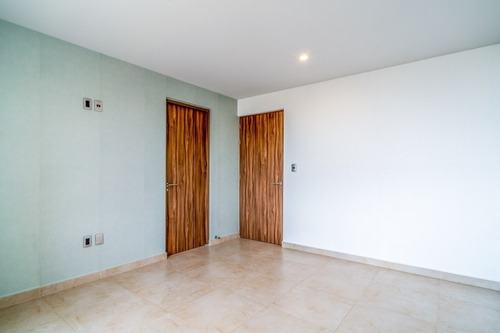 Imagen 25 de 30 de Venta Casa Roof Garden High Gardens Zibata