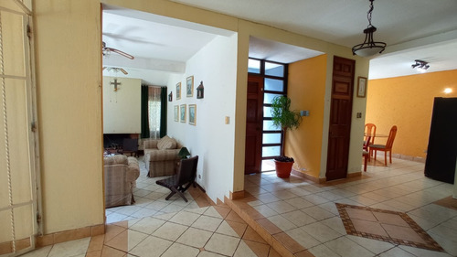 Imagen 10 de 30 de Vendo Hermosa Y Amplia Casa, Ubicada En Un Lugar De Ensueño, Rodeada De Naturaleza