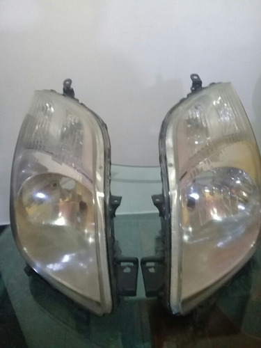 Faros Toyota Yaris 06-08