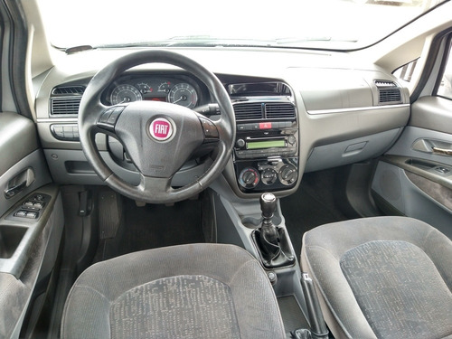 Fiat Linea 2010 1.9 16v Hlx Flex 4p