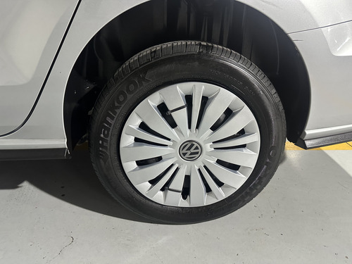Volkswagen Vento STARTLINE 1.6L L4 105HP TIP
