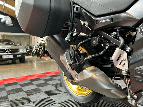 Suzuki V-strom 650 Año 2023 - Hilton Motors Co.
