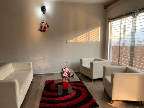 Imagen 3 de 14 de Se Vende Hermosa Casa En Urb Los Astros 04121460083