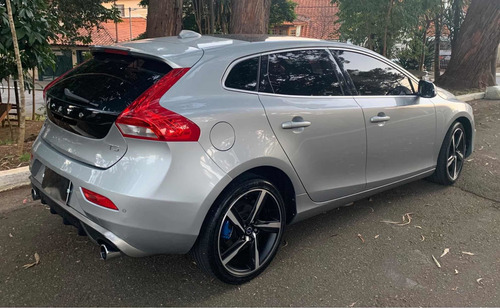Imagem 5 de 8 de Volvo V40 2014 2.0 T5 R-design Aut. 5p