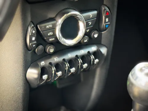 Mini Cooper 1.6 R56 Lci Connected