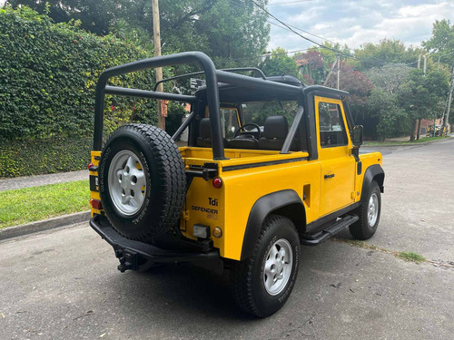 Imagen 2 de 25 de Land Rover Defender 1997 2.5 90 Sport