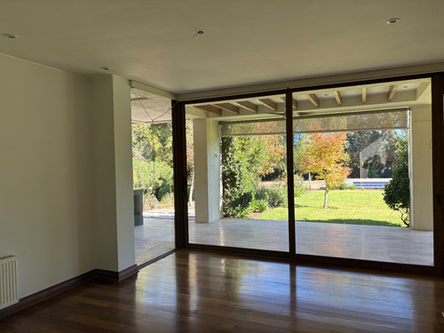Casa En Arriendo 5d Hacienda De Chicureo Con Opción D Compra