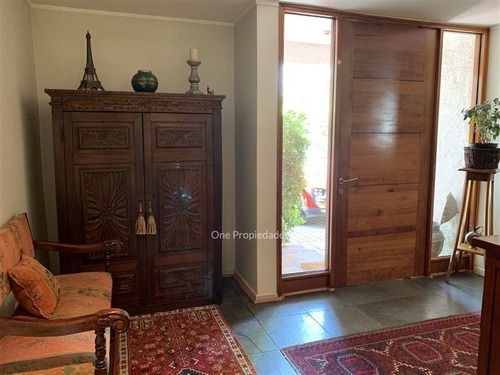 Imagen 2 de 30 de Casa En Venta De 4 Dorm. En Lo Barnechea