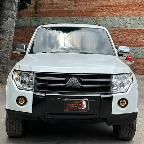 Mitsubishi Montero Limited