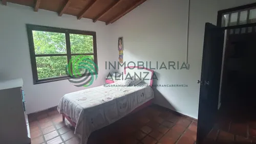 Casa En Venta En Lagos Del Cacique. Cod V61450