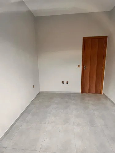 Vendo Casa Na Praia De Guriri /es- 2 Qts( Sendo Um Suite)