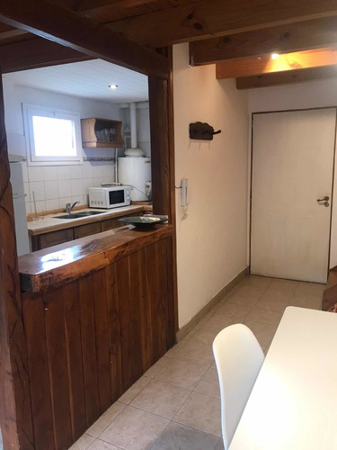 Imagen 10 de 16 de Alquiler Temporario: Amplio Departamento 3 Ambientes- 2 Cuartos Y 1 Baño.$25.000 Pornoche