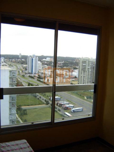 Imagen 18 de 30 de Lindisimo Departamento