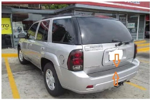 Goma Superior Parachoque Tras Trailblazer 2006 - 2007