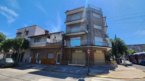 Edificio En Block En Parque Avellaneda