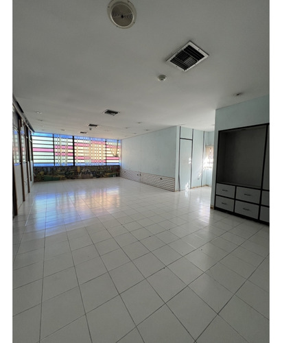 Galpón En Venta En Guaicay (las Minas De Baruta) 3499 Mts2