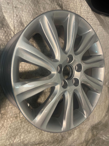 Roda Original De Volvo S40 Ou V40 2014/15 Aro 17 (unid) (Usado)