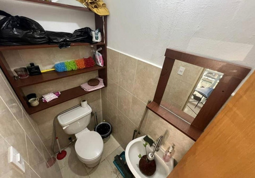 Local En Venta Cc Manantial, Naguanagua. Minerva K