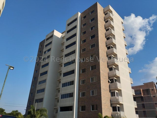 Apartamento En Venta En El Oeste De Barquisimeto R E F  2 - 4 - 1 - 6 - 9 - 2 - 3 Mp