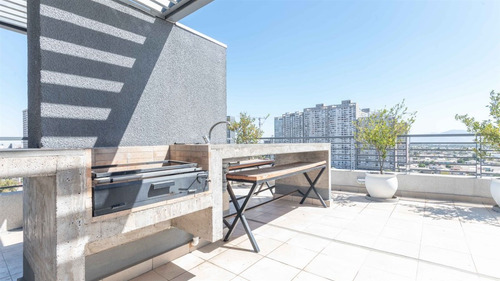 Departamento En Venta De 2 Dorm+2 Baños En Estación Cent