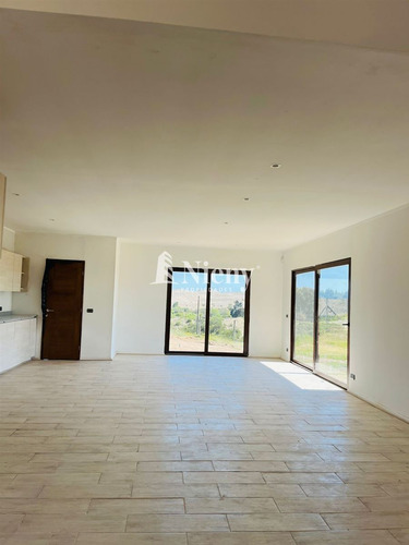 Casa En Venta De 3 Dorm. En Parque Norte, Lomas De Mantagua