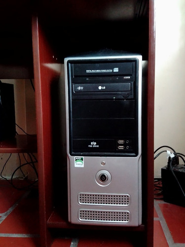 Imagen 4 de 6 de Computador De Escritorio En Muy Buen Estado