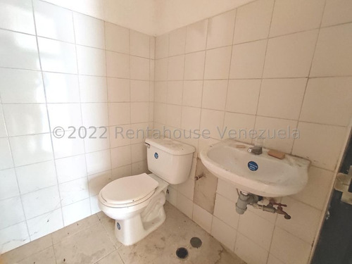 Imagen 6 de 12 de Local En Venta En Zona Industrial San Crispin Aragua 22-27123 Irrr
