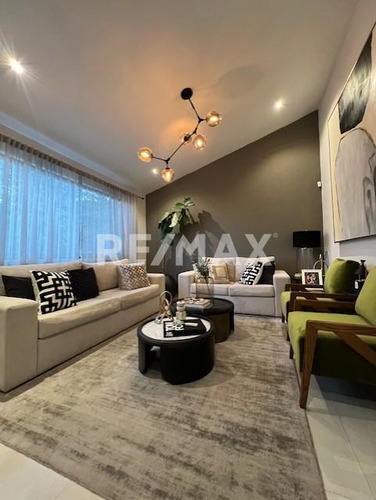 Casa En Venta En Condominio Jurica Mesón San Francisco