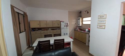 Casa 3 Dorm, 2 Cocheras, Patio, Alvear 7300