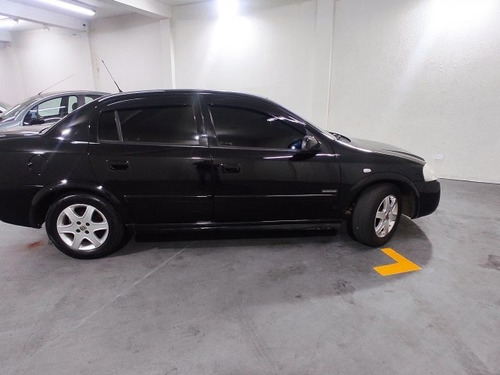 Imagem 3 de 15 de Astra Sedan 2.0 Mpfi Advantage Sedan 8v Flex 4p Manual