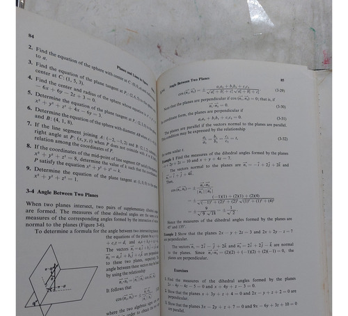Libro Vectores Y Sus Aplicaciones Anthony Pettofrezzo (Usado)