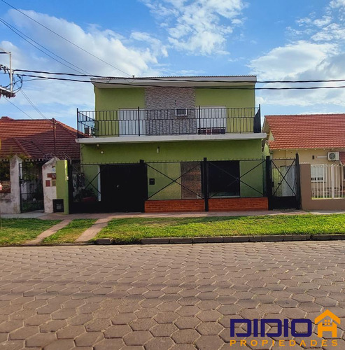 Casa En  Venta Burzaco-4 Ambientes, Amplio Parque, Toma Propiedad En Parte De Pago Menor Valor!