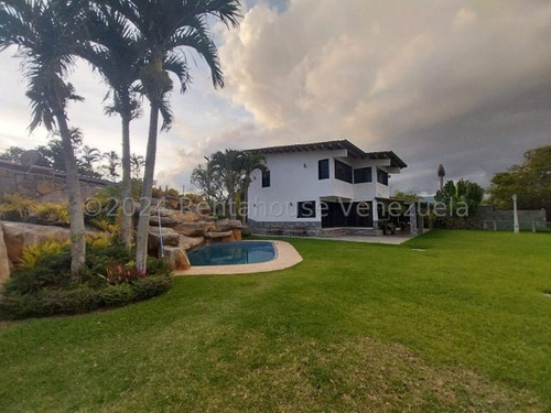 Se Vende Casa En La Lagunita Country Club  