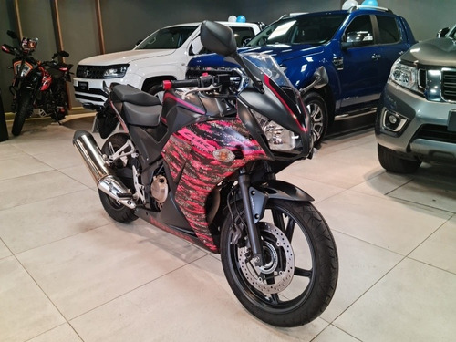 Imagen 3 de 10 de Honda Cbr 300ra Cassano Automobili
