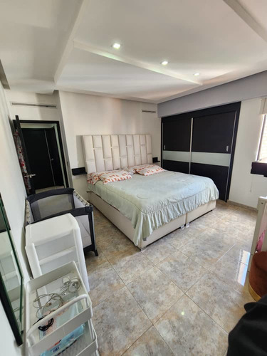 Imagen 14 de 19 de Rosaura Cortez Vende Apartamento Amoblado En La Trigaleña Res Tivoli Con Planta Y Pozo