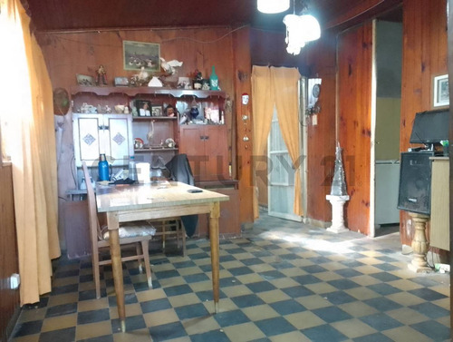 Casa 3 Ambientes En Venta Lanus.