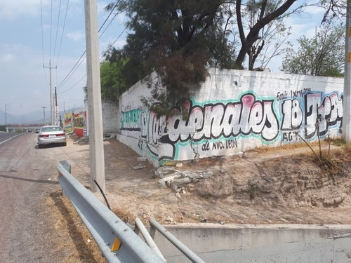 Imagen 1 de 6 de Terreno Con Casa Habitación De Una Planta En Lagunilla, Mpio