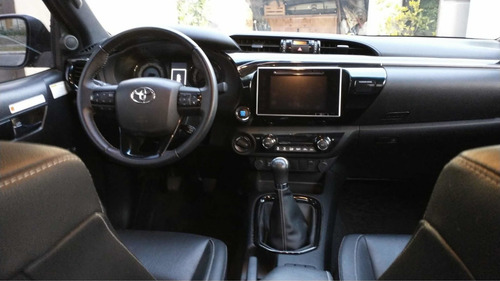 Imagen 10 de 10 de Toyota Hilux 2019 2.8 Cd Srx 177cv 4x4