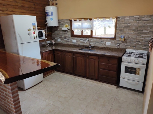 Imagen 10 de 15 de Casa / Cabaña En Alquiler El Pinar La Lucila Del Mar