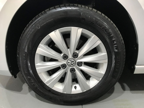 Imagem 6 de 15 de Volkswagen Virtus Comfortline 200 Tsi Automático